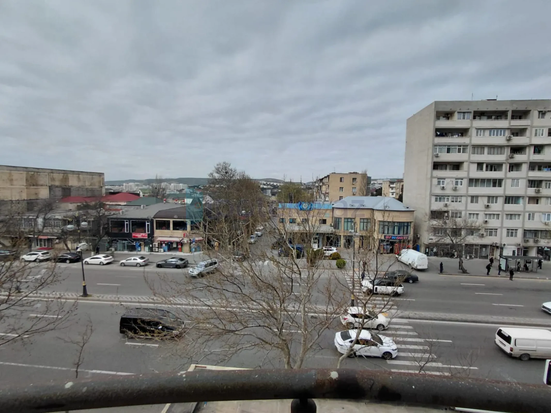 Satılır 3 otaqlı yeni tikili 100 m²