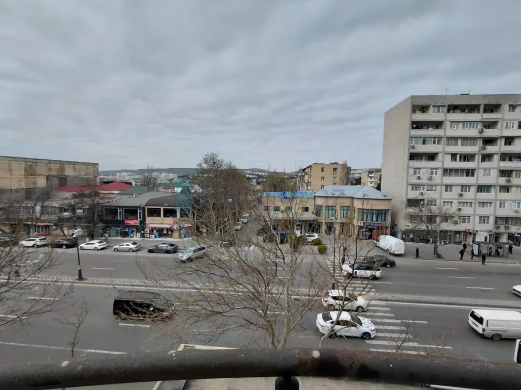 Satılır 3 otaqlı yeni tikili 100 m²