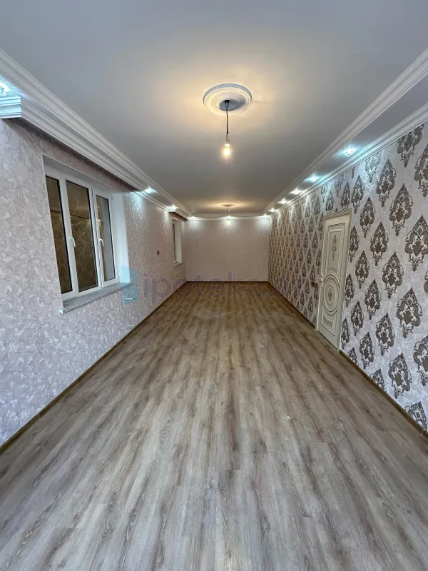 Satılır 5 otaqlı mənzil 157 m²