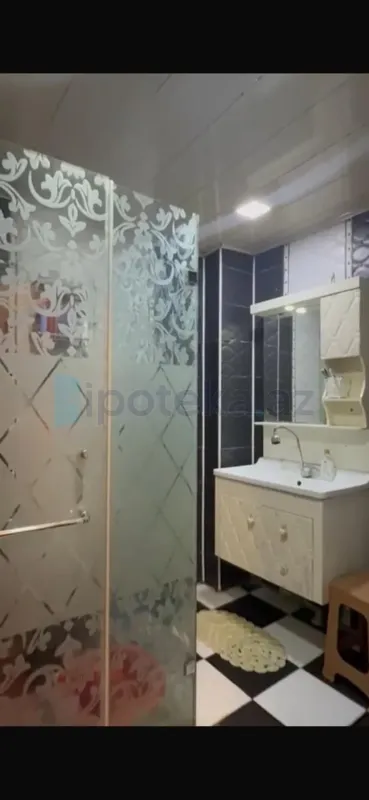 Satılır 3 otaqlı yeni tikili 105 m²