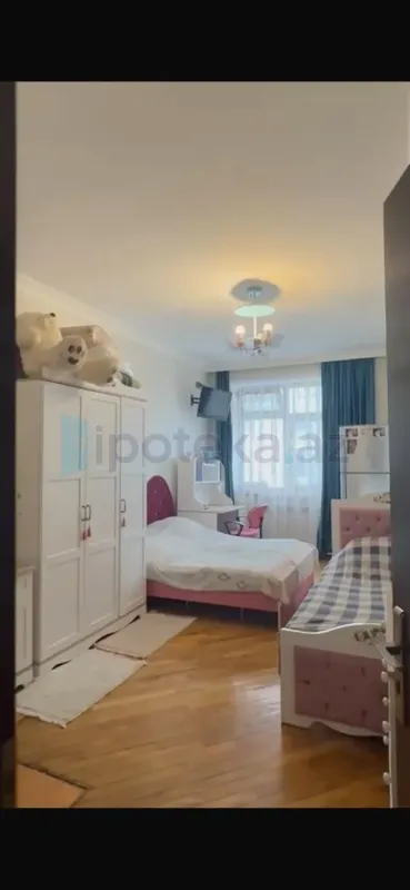 Satılır 3 otaqlı yeni tikili 105 m²