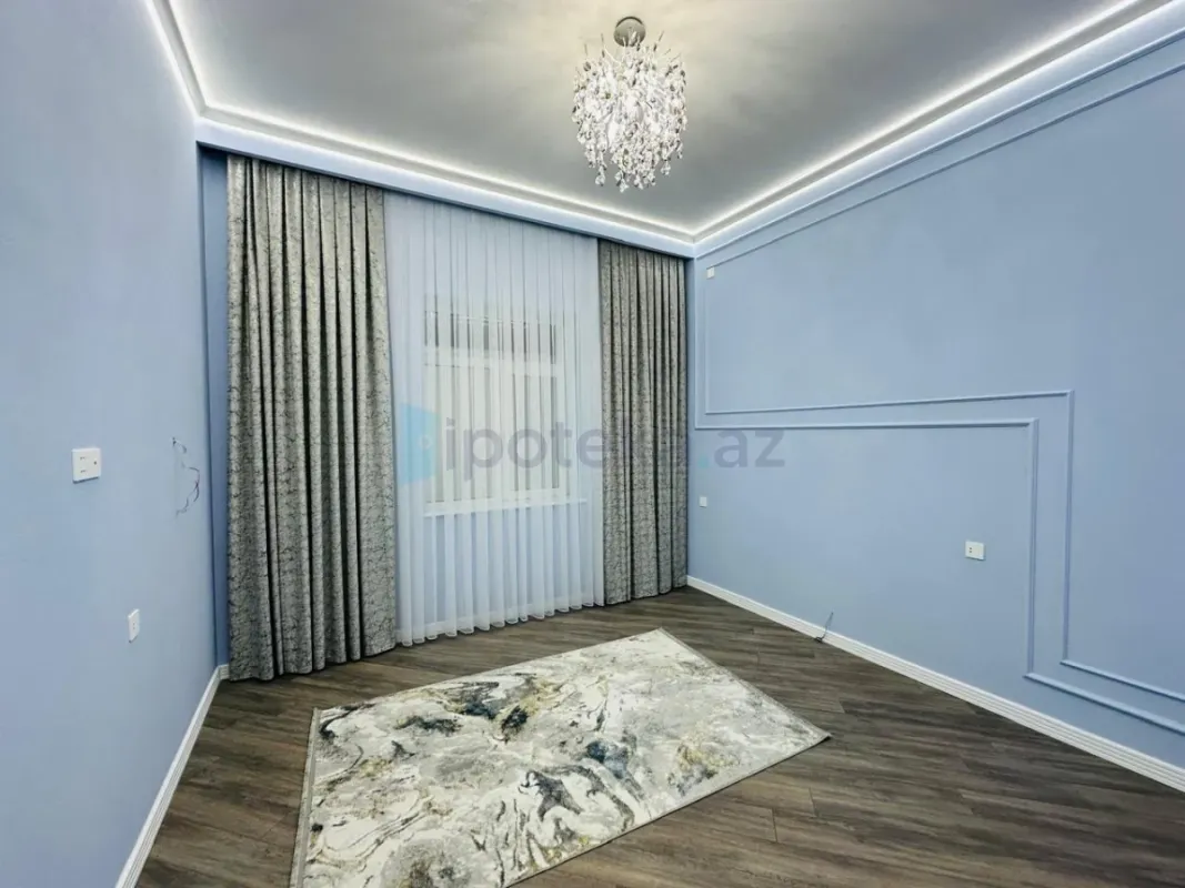 Satılır 5 otaqlı mənzil 230 m²