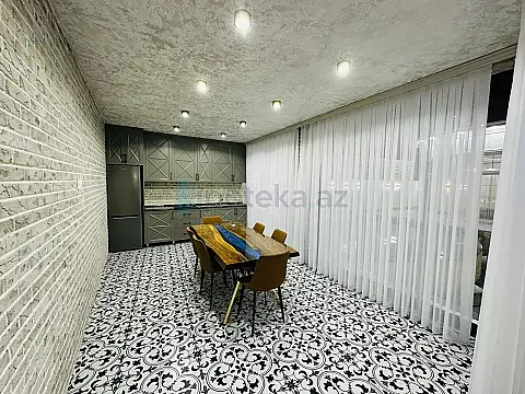Satılır 5 otaqlı mənzil 230 m²