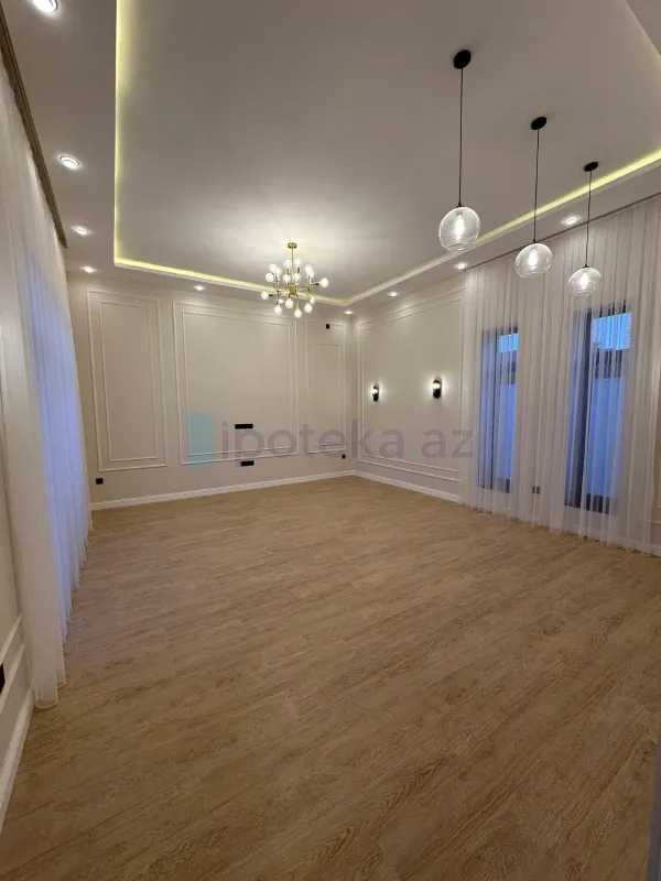 Satılır 4 otaqlı mənzil 175 m²