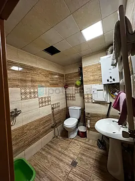 Satılır 2 otaqlı köhnə tikili 53 m²