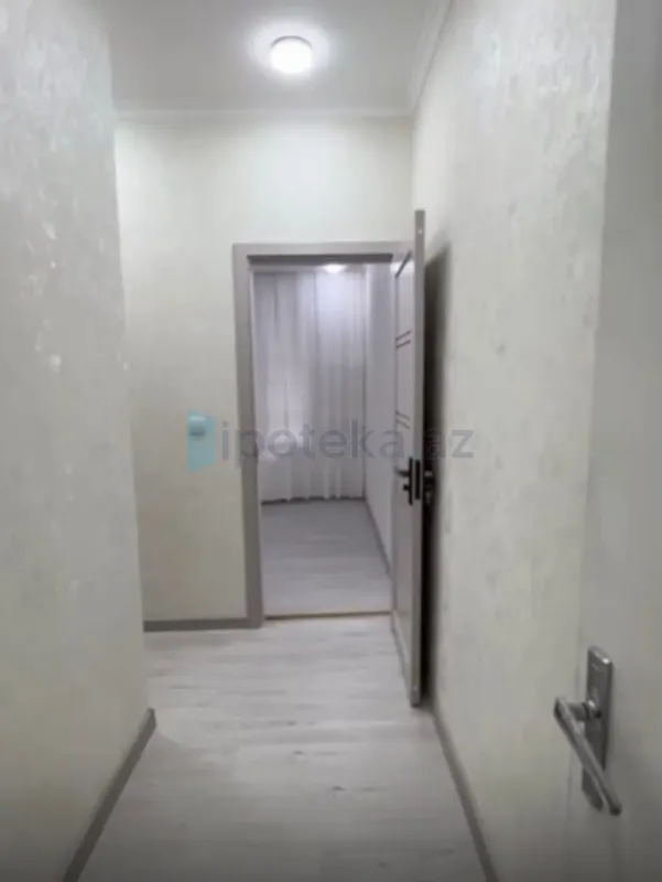 Satılır 2 otaqlı köhnə tikili 50 m²