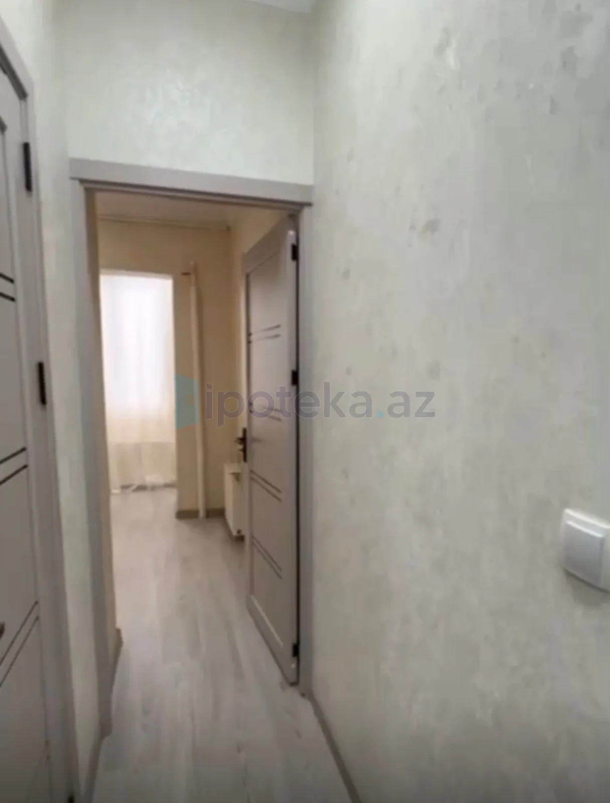 Satılır 2 otaqlı köhnə tikili 50 m²