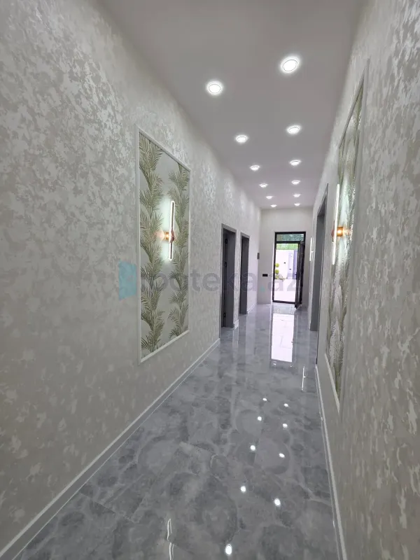 Satılır 4 otaqlı mənzil 150 m²