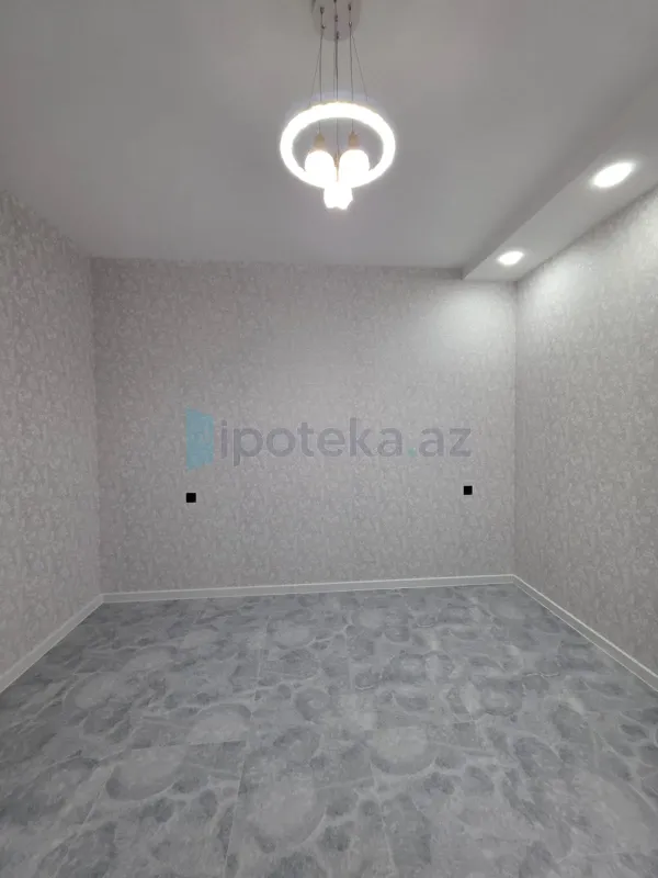Satılır 4 otaqlı mənzil 150 m²