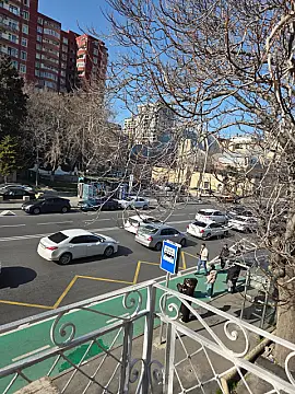 Satılır 2 otaqlı köhnə tikili 40 m²