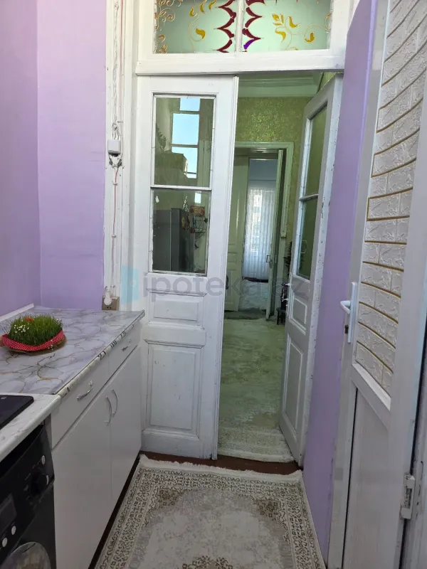 Satılır 2 otaqlı köhnə tikili 40 m²