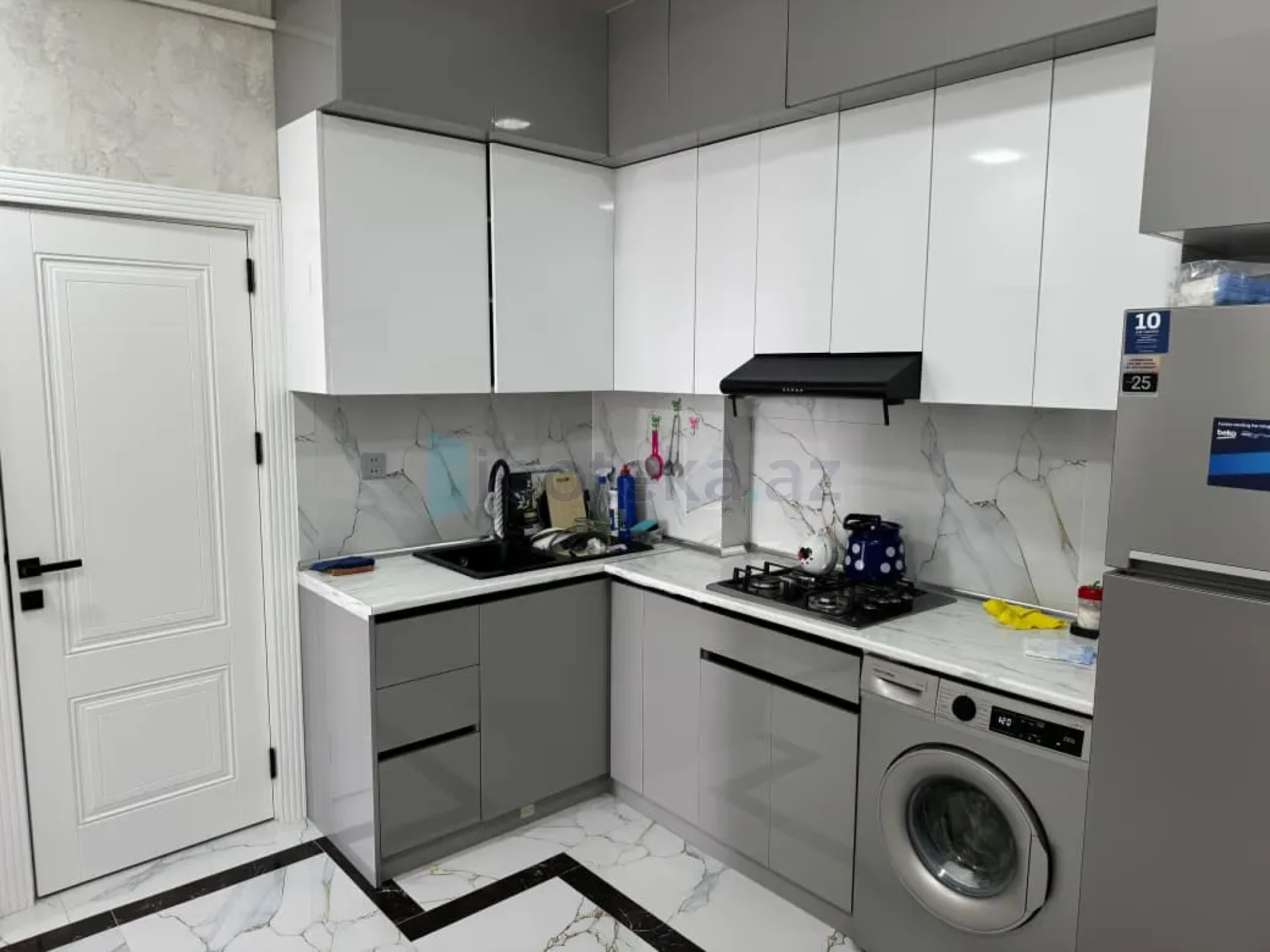 Satılır 2 otaqlı yeni tikili 53 m²