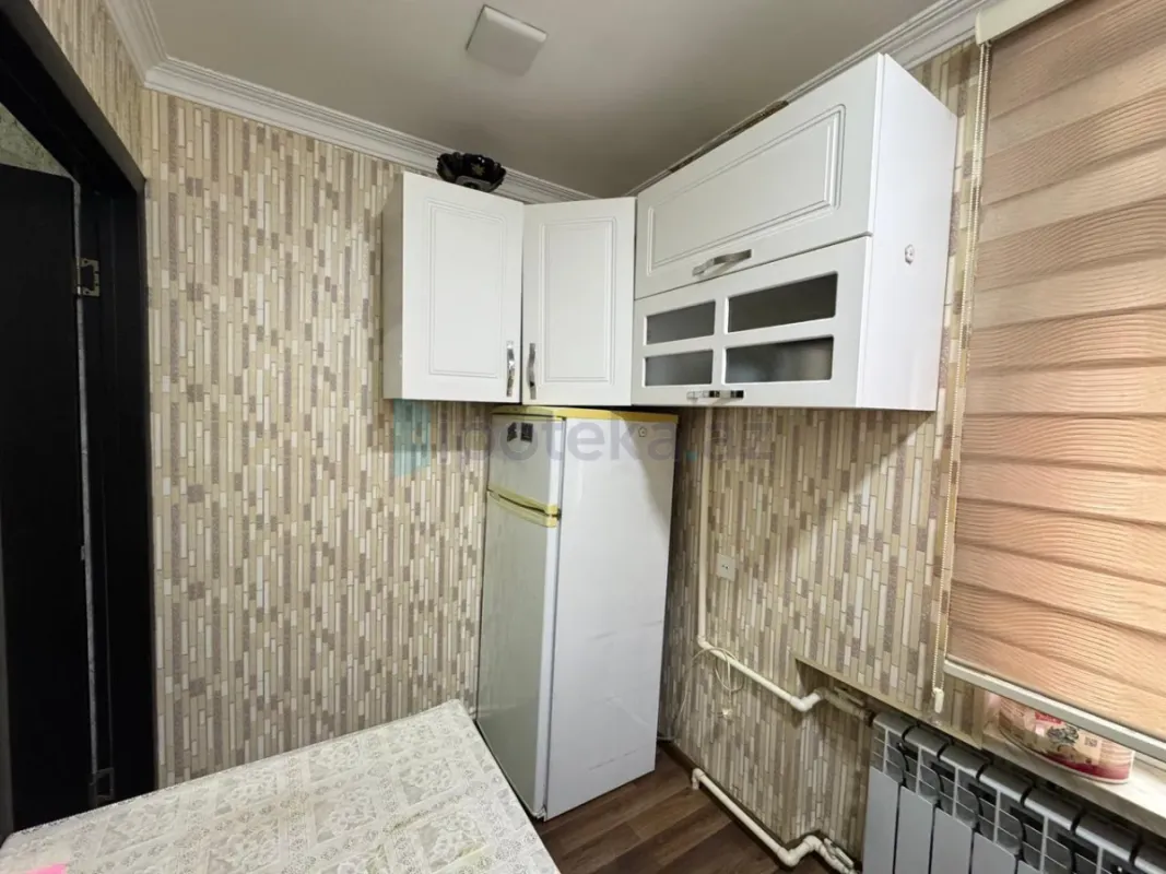 Satılır 3 otaqlı köhnə tikili 63 m²