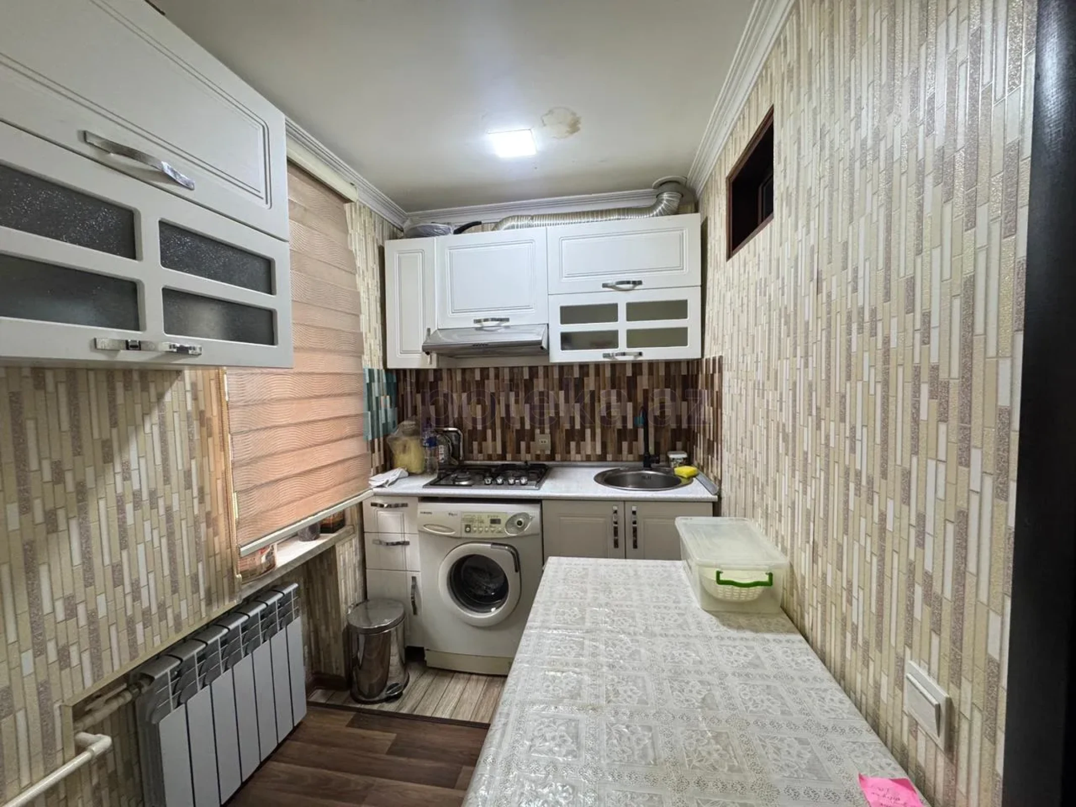 Satılır 3 otaqlı köhnə tikili 63 m²