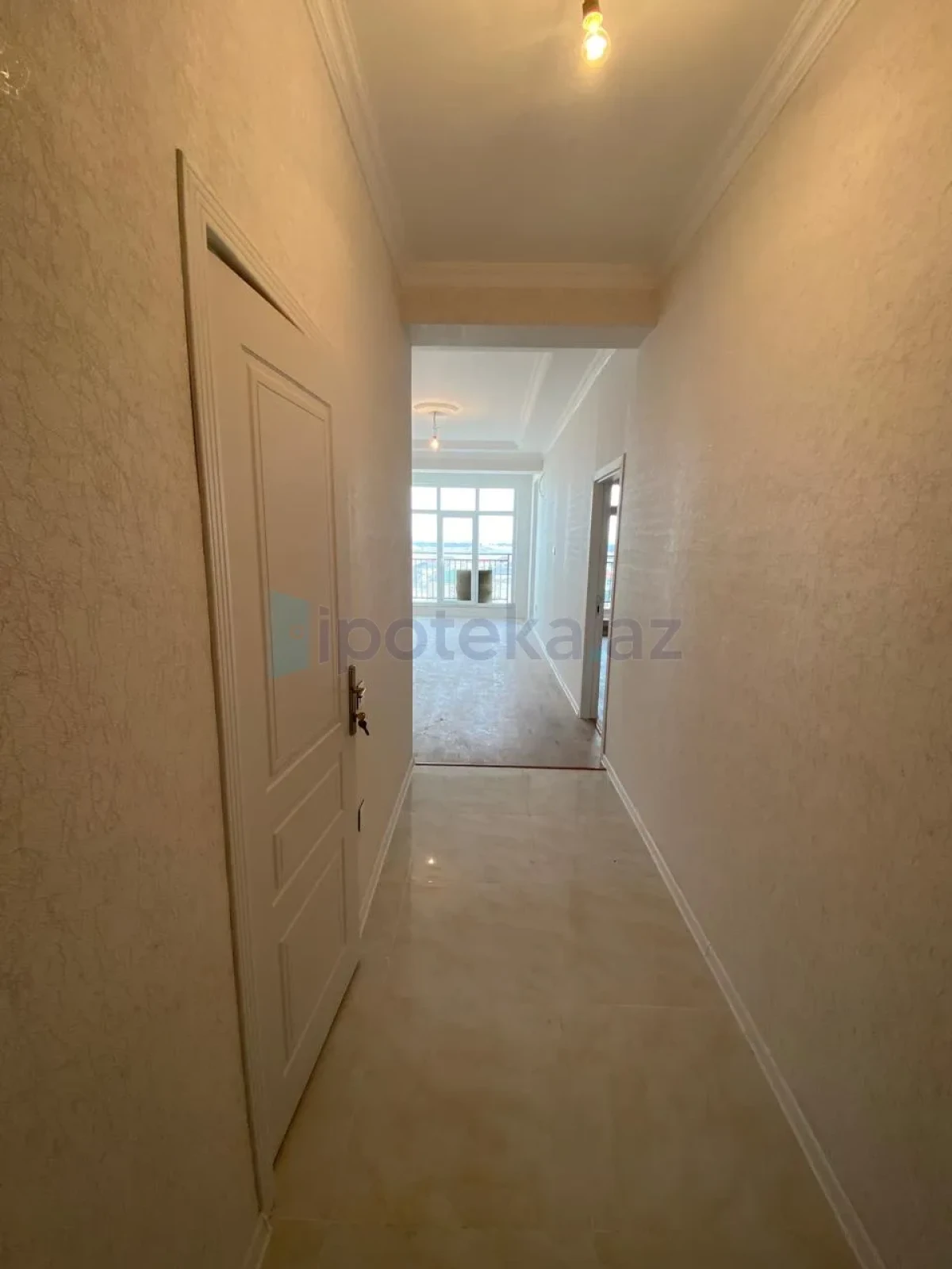 Satılır 2 otaqlı yeni tikili 72.5 m²