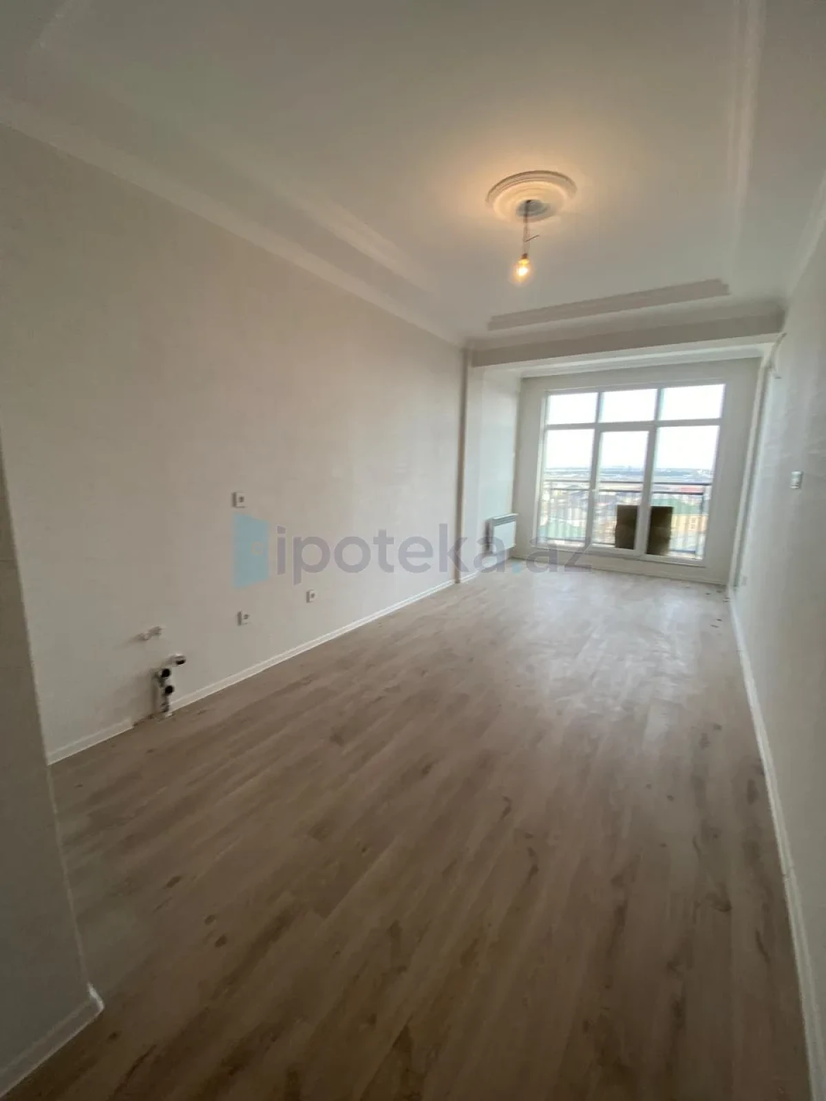 Satılır 2 otaqlı yeni tikili 72.5 m²