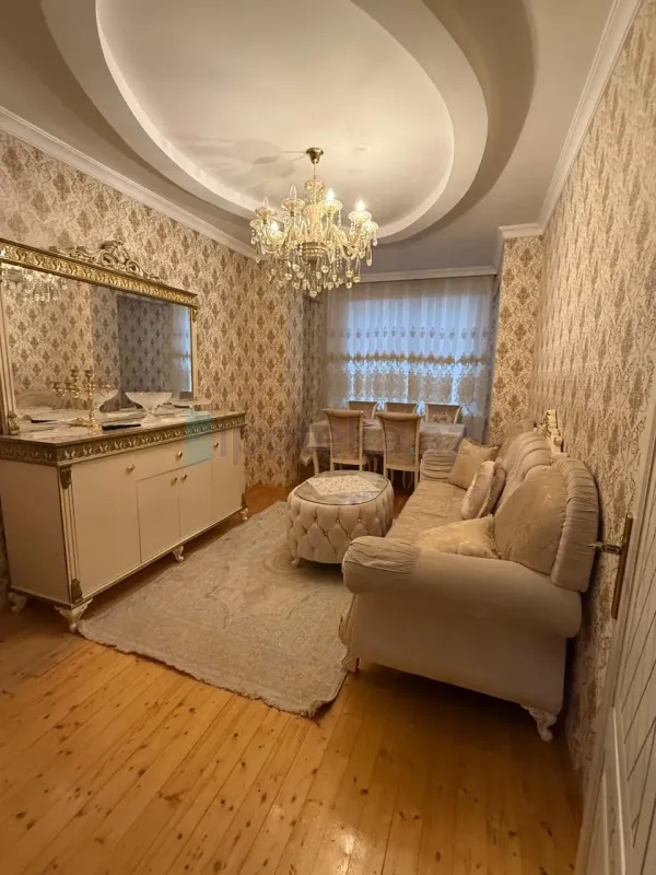 Satılır 3 otaqlı yeni tikili 85 m²
