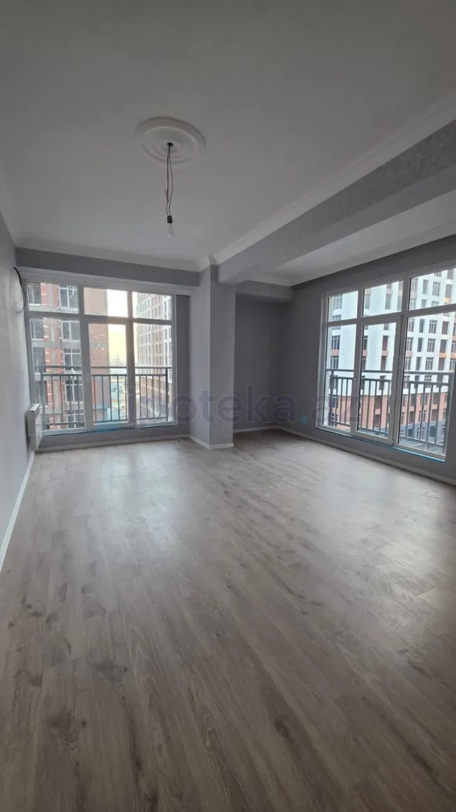 Satılır 3 otaqlı yeni tikili 96 m²