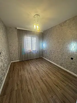 Satılır 4 otaqlı həyət evi 180 m²