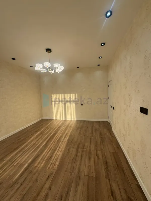 Satılır 4 otaqlı həyət evi 180 m²