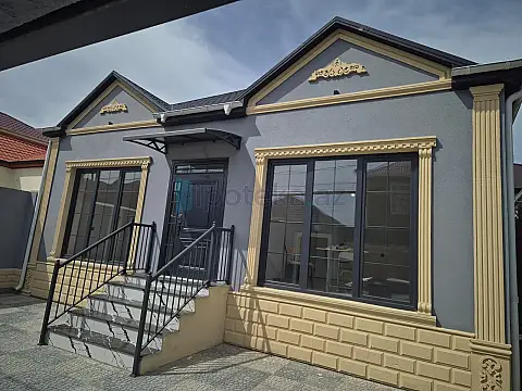 Satılır 4 otaqlı həyət evi 120 m² — Bakı 4 otaq 120.00 m²