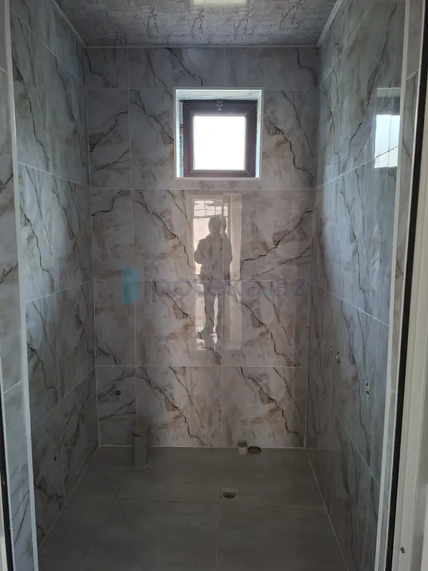 Satılır 4 otaqlı mənzil 125 m²