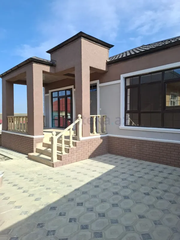 Satılır 4 otaqlı mənzil 125 m²