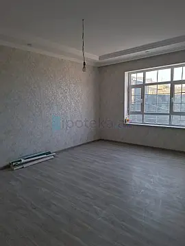 Satılır 4 otaqlı mənzil 125 m²
