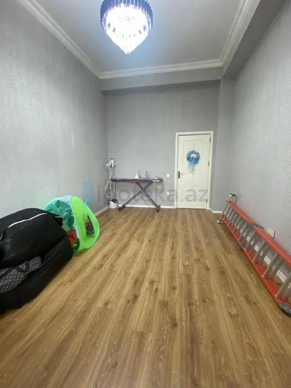 Satılır 4 otaqlı yeni tikili 143 m²