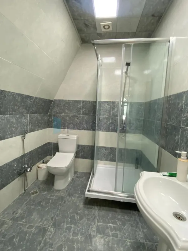 Satılır 4 otaqlı yeni tikili 143 m²