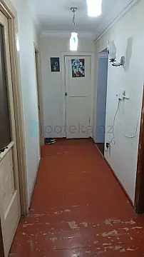 Satılır 3 otaqlı köhnə tikili 68 m²