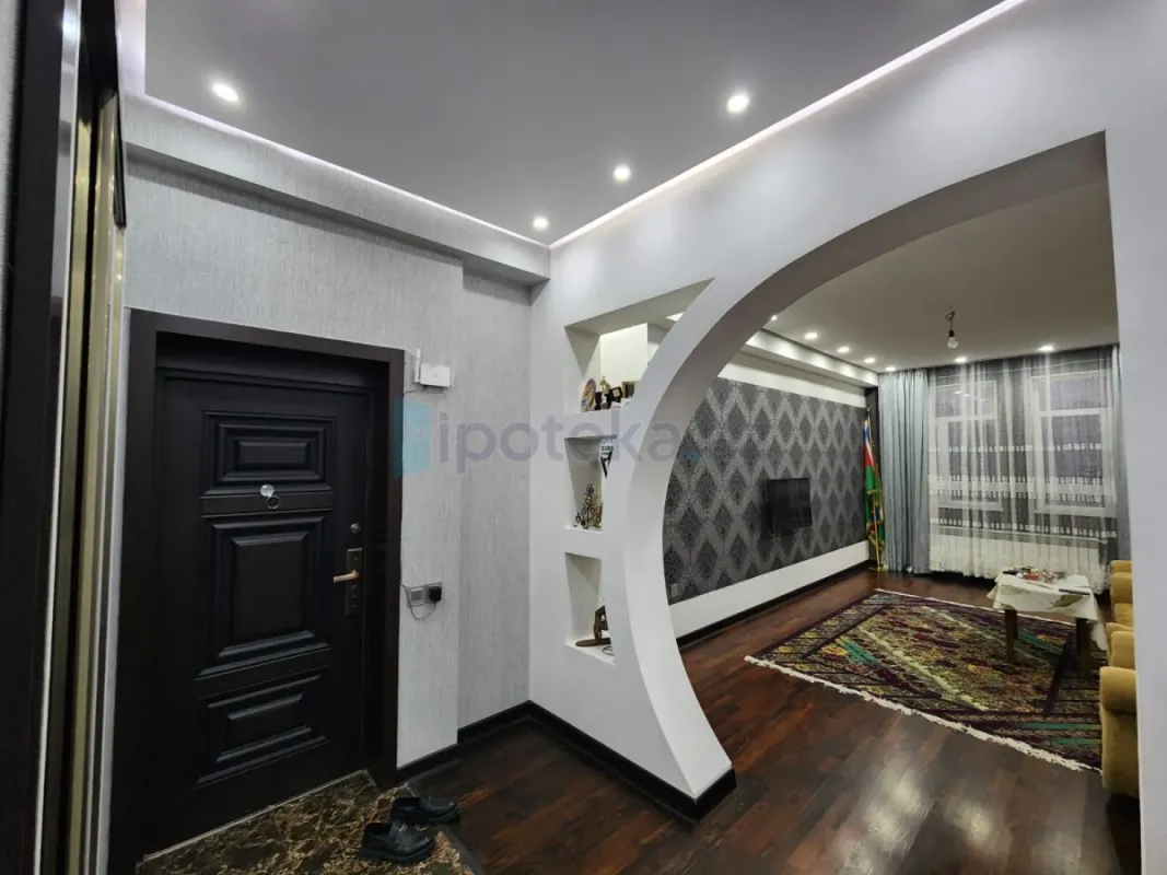 Satılır 3 otaqlı yeni tikili 89 m²