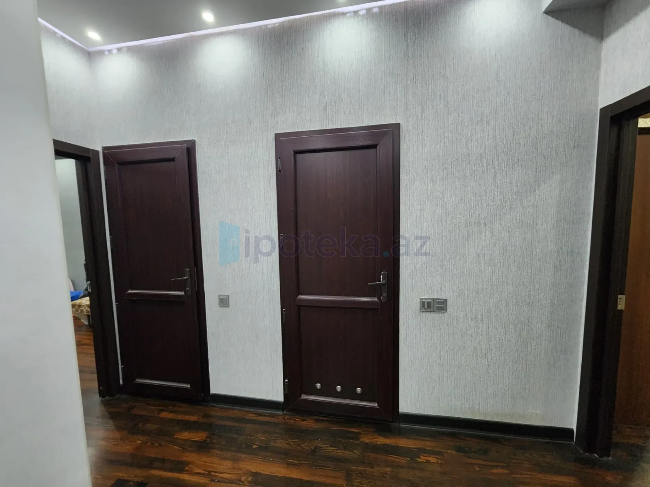 Satılır 3 otaqlı yeni tikili 89 m²