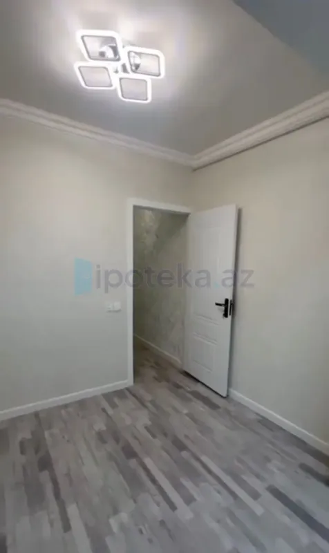 Satılır 3 otaqlı köhnə tikili 70 m²