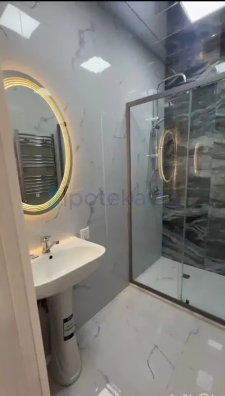 Satılır 3 otaqlı köhnə tikili 70 m²