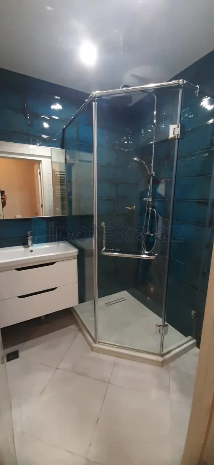 Satılır 3 otaqlı köhnə tikili 70 m²