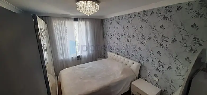 Satılır 3 otaqlı köhnə tikili 70 m²