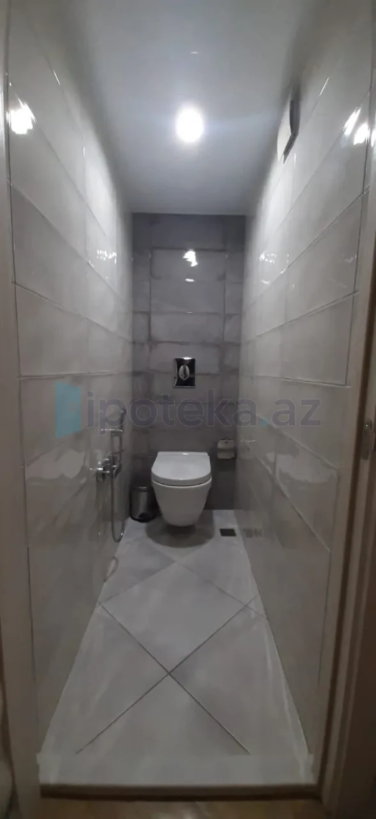 Satılır 3 otaqlı köhnə tikili 70 m²