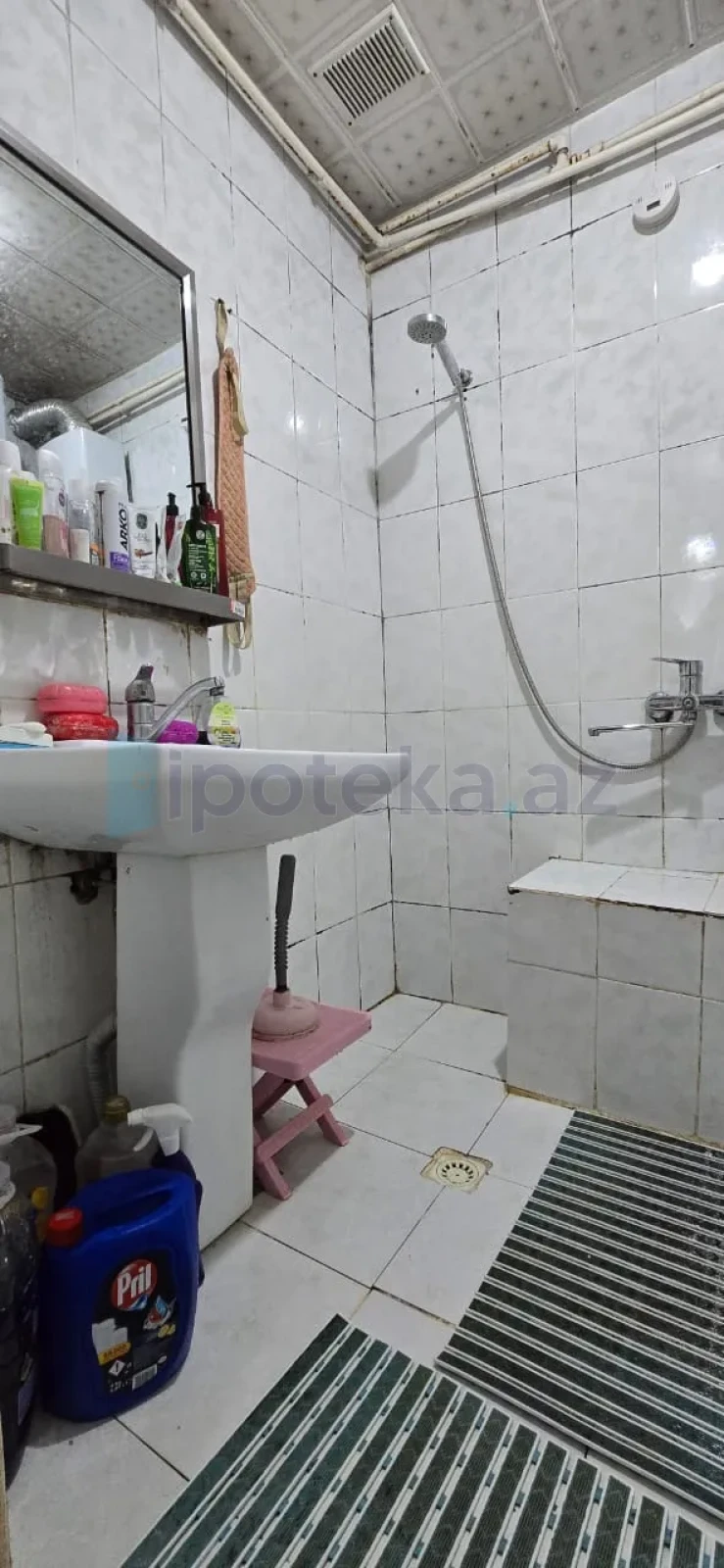 Satılır 2 otaqlı köhnə tikili 60 m²