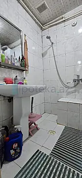 Satılır 2 otaqlı köhnə tikili 60 m²