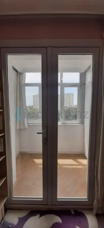 Satılır 3 otaqlı köhnə tikili 70 m²