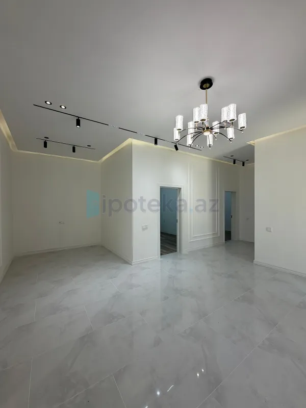 Satılır 4 otaqlı mənzil 130 m²