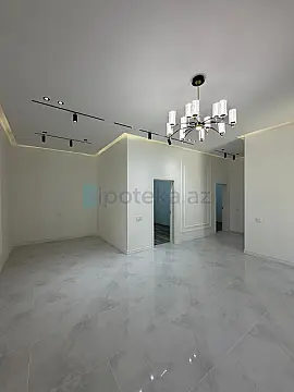 Satılır 4 otaqlı mənzil 130 m²