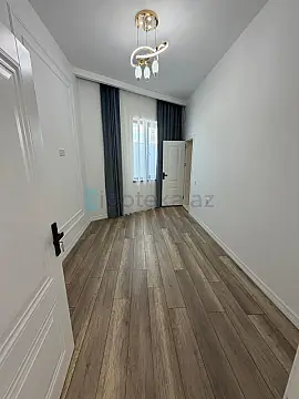 Satılır 4 otaqlı mənzil 150 m²