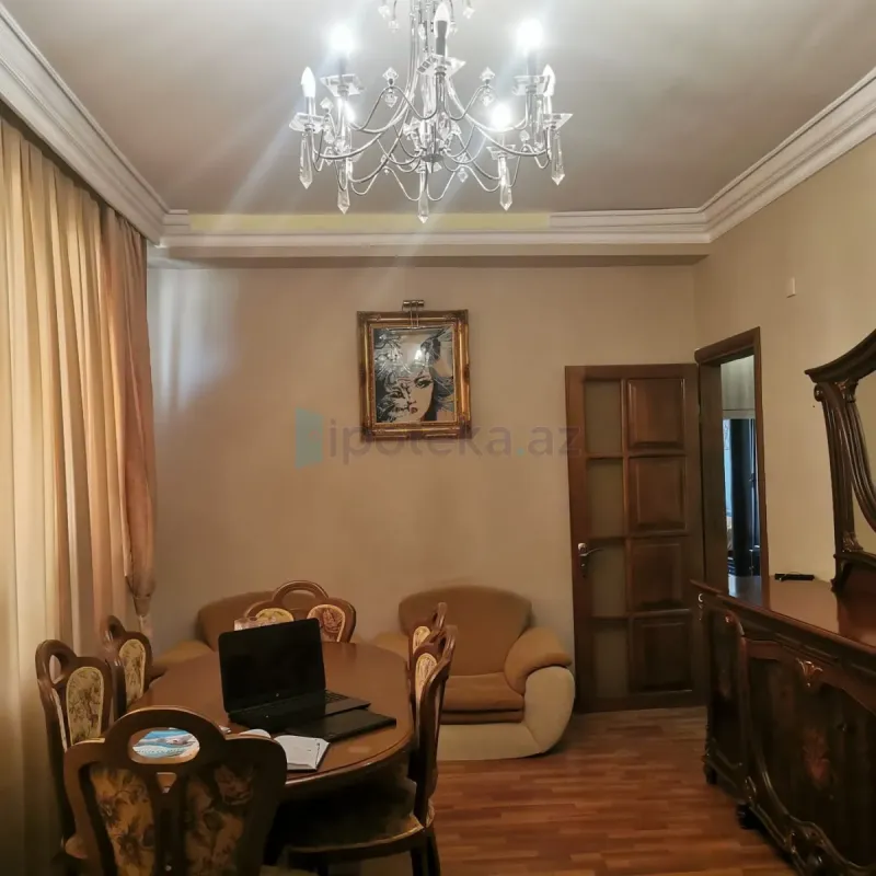 Satılır 2 otaqlı yeni tikili 76 m²