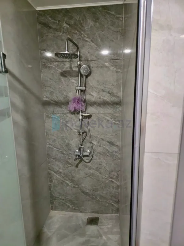 Satılır 2 otaqlı yeni tikili 68 m²