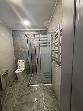 Satılır 2 otaqlı yeni tikili 82 m²