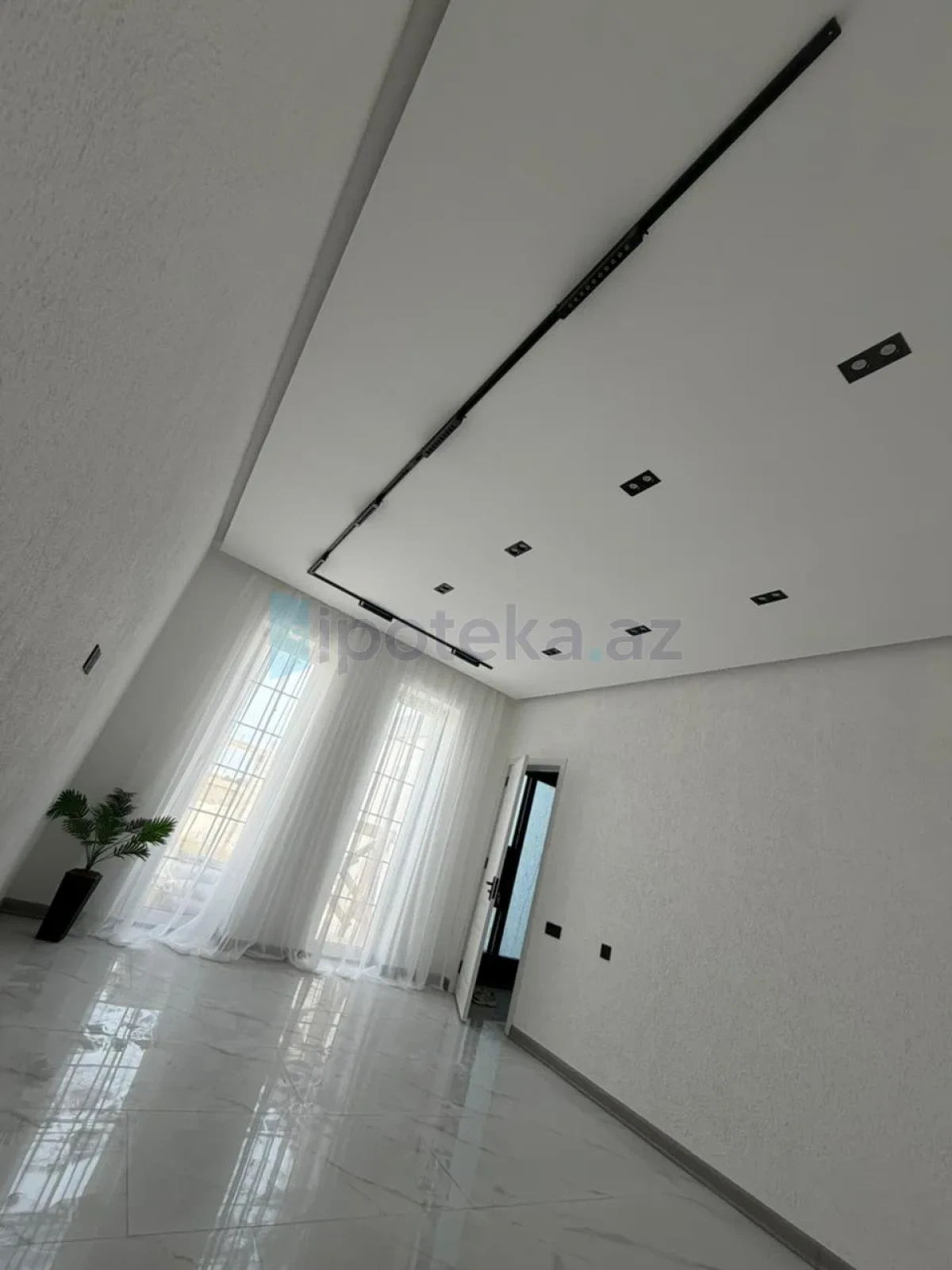 Satılır 4 otaqlı həyət evi 126 m²