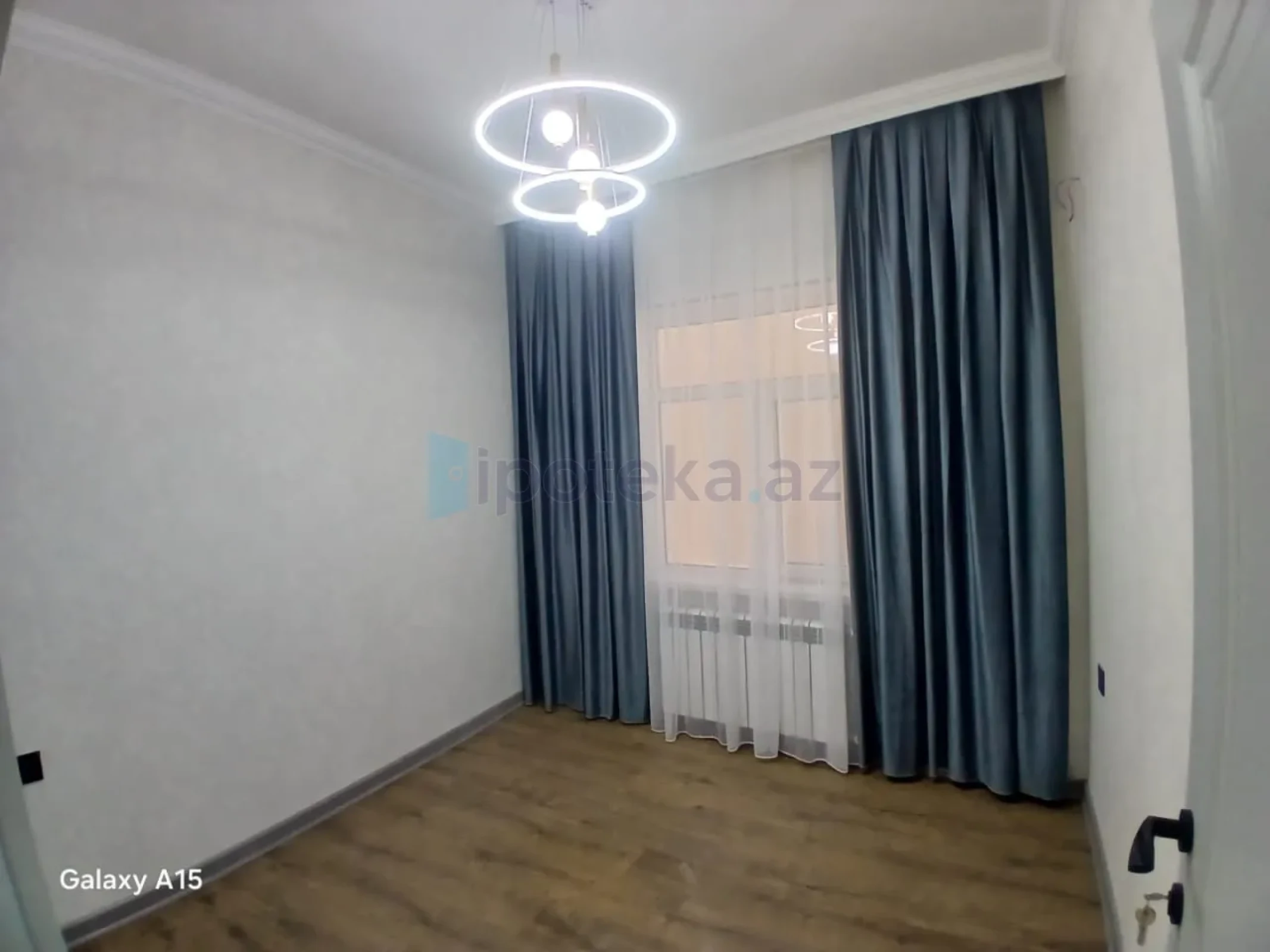 Satılır 4 otaqlı həyət evi 180 m²
