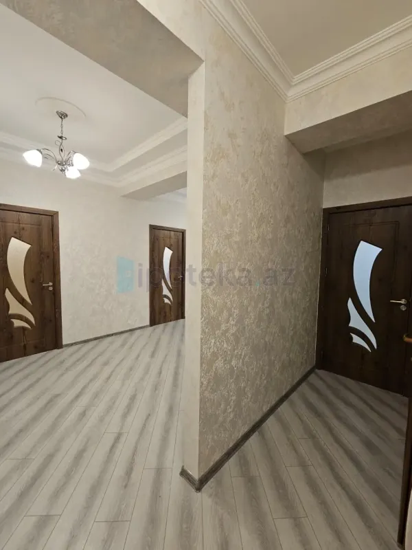 Satılır 3 otaqlı yeni tikili 72 m²